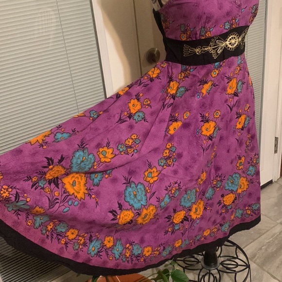 Whimsical dress Sz Medium, made in India, full exaggerated skirt, fitted… - Picture 6 of 16